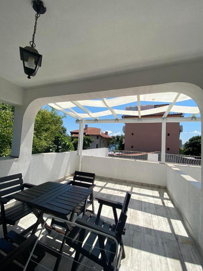 Lilia 2 Family Hotel Приморсько Екстер'єр фото